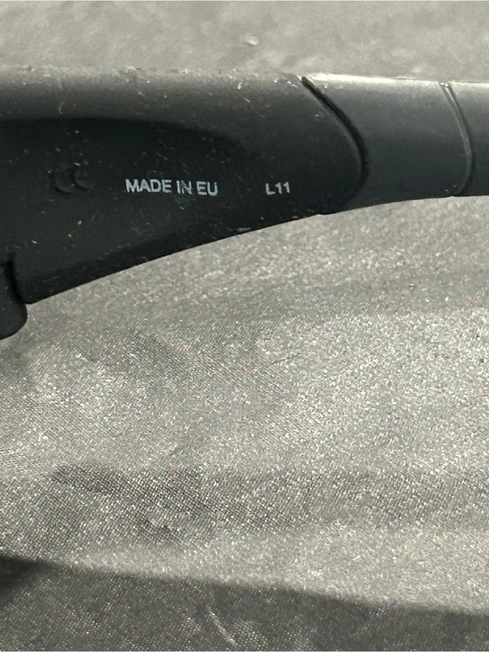 Black Oversized Sport Sunglasses - Unbranded